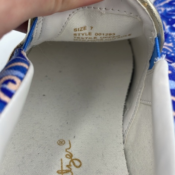 Lilly Pulitzer Women Sneaker Slip on Shoe SZ 7 Blue/Pink - Picture 12 of 12